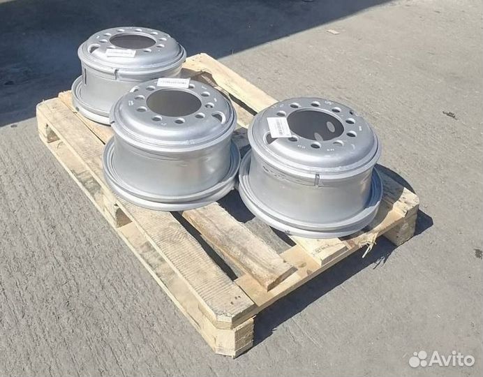 Диск радиус R15на низкорамный трал на шину 8.25R15