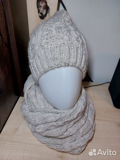Комплект вязаные шапка и шарф