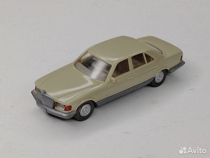 Mercedes Benz 500 SE (W126) 1979-1991