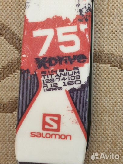 Горные лыжи Salomon с креплениями