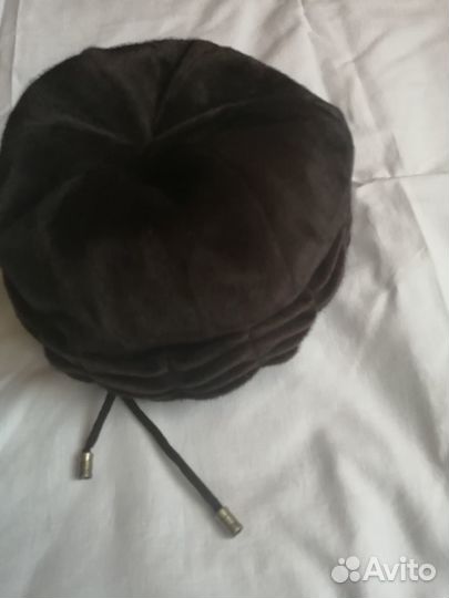 Женская шапка