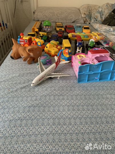 Игрушки машинки пакетом