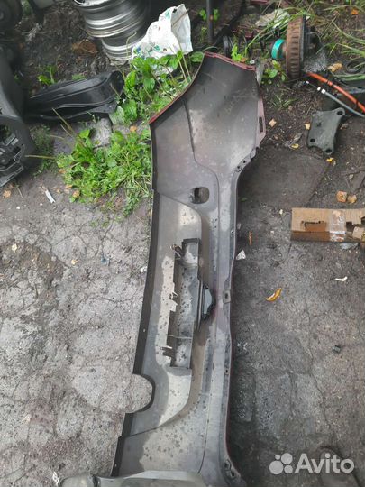 Задний бампер Renault sandero