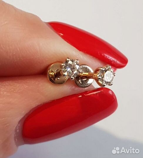 Золотые серьги с бриллиантами