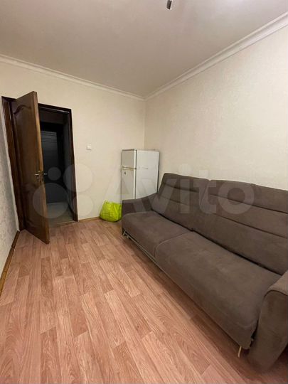 Комната 15 м² в 5-к., 1/9 эт.