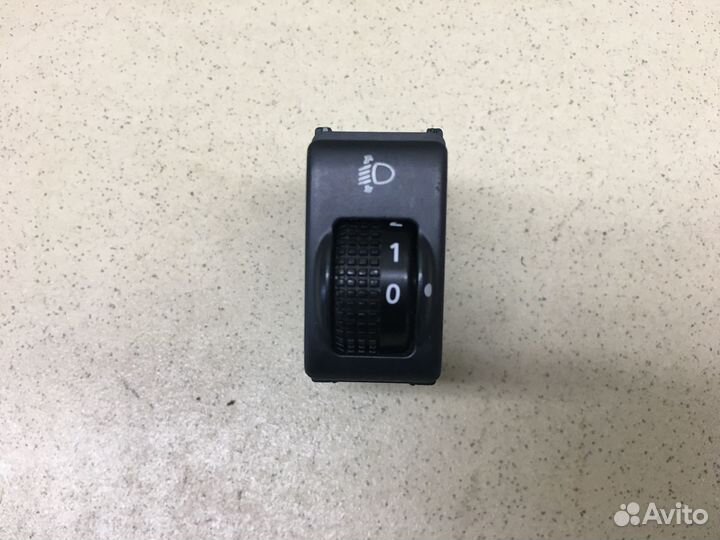 Кнопка корректора фар Almera (G15) 2013