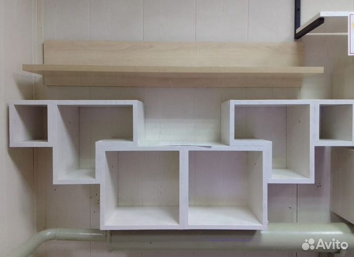 Навесная полка новая