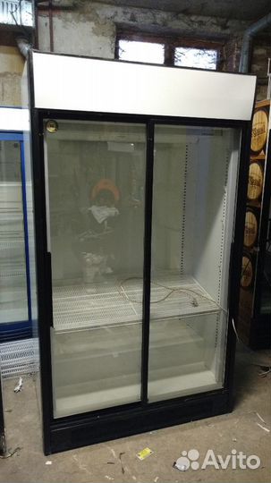 Холодильный шкаф