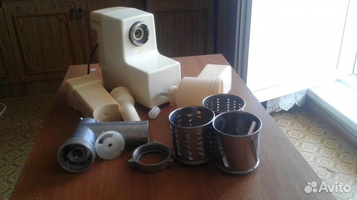 Электромясорубка овощерезка Флора СССР