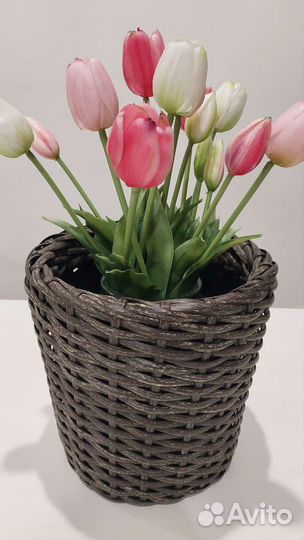 Кашпо из ротанга