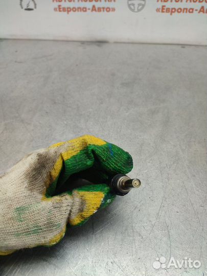 Форсунка инжекторная электрическая Nissan Tiida