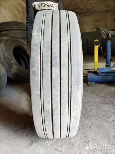 Грузовая шина бу 315 80 R22.5 Bridgestone