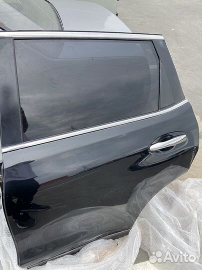 Дверь нисан