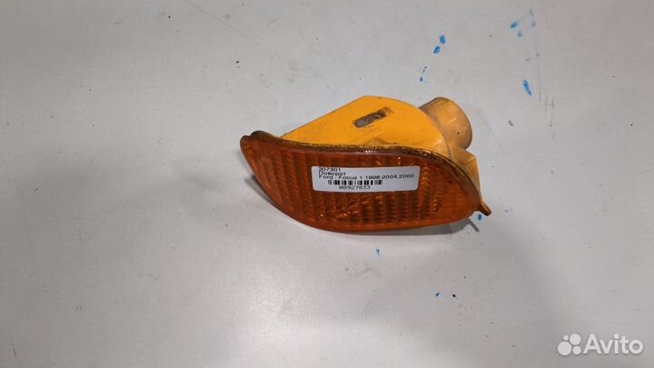 Поворот Ford Focus 1, 2000