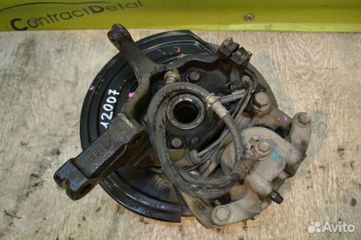 Кулак передний Nissan Juke F15 2011-2019