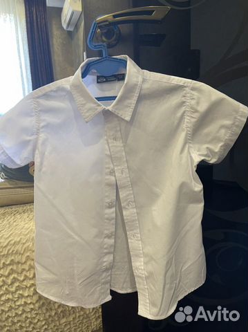 Рубашка белая, короткий рукав