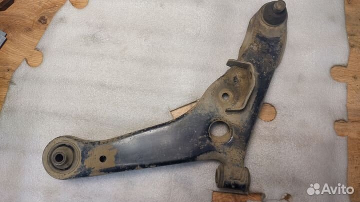 Рычаг передний левый mitsubishi outlander 1