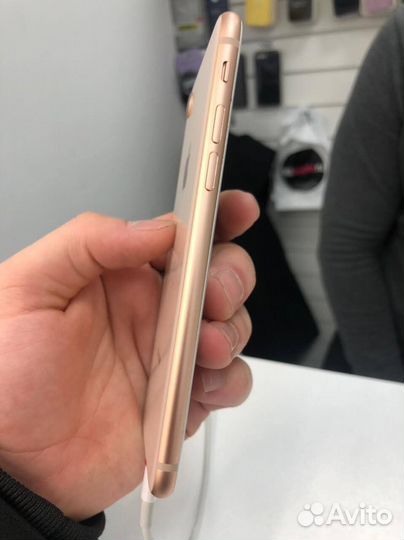 Телефоны бу iPhone 8