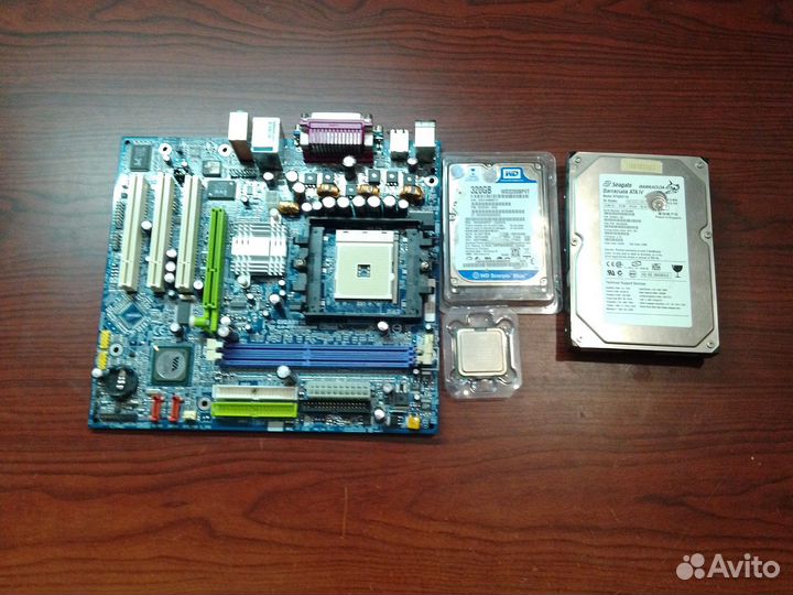 Материнская плата с процессором