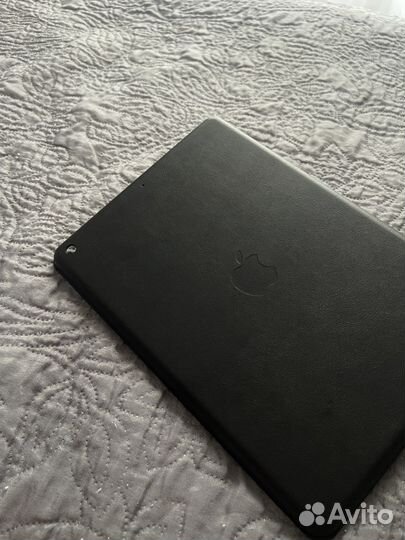 Чехол на iPad 10 2