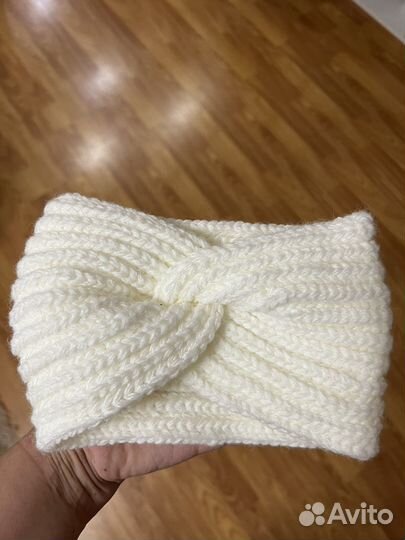 Повязка на голову вязаная