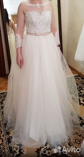 Свадебное платье