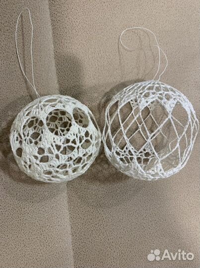 Шар на елку вязаный