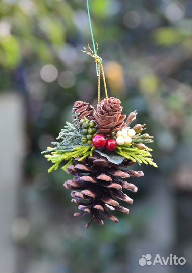Новогодние украшения на елку, шишки