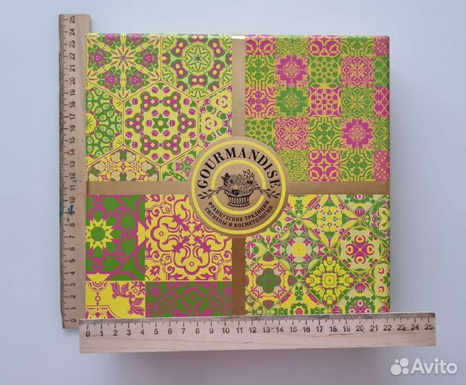 Коробки упаковочные