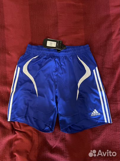 Футбольные шорты adidas