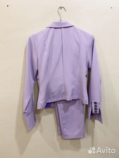 Костюм женский классический 42 44