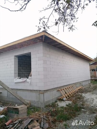 Фундамент и стройка