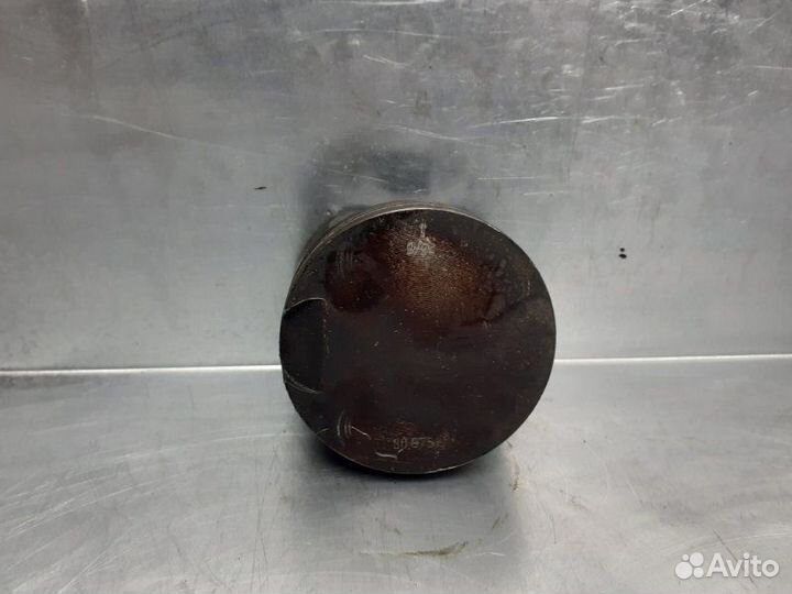 Поршень Audi A4 B5 1994-2001 седан 1.8 ADR 1995