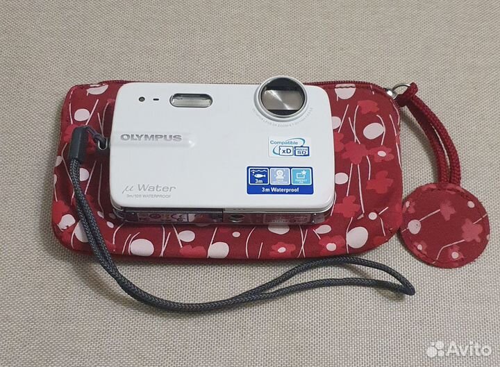 Фотоаппарат Olympus 550 WP