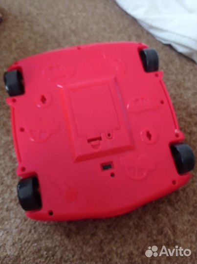 Обучающая музыкальная машинка