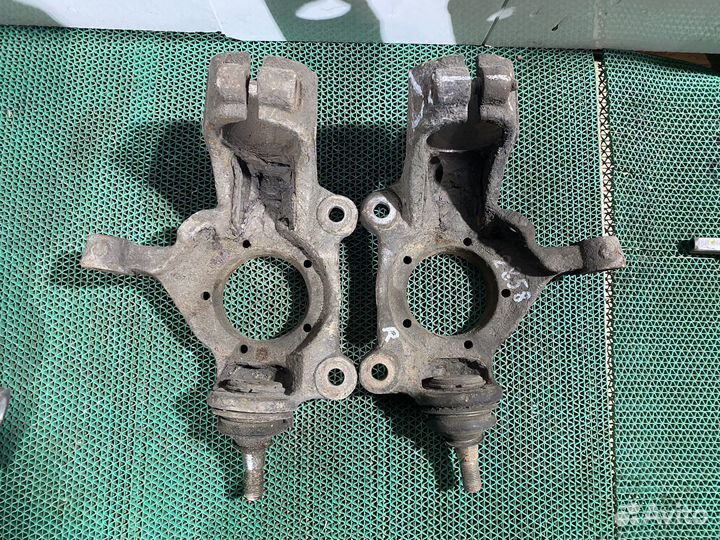 Кулак поворотный передний Ford Transit FA 2008