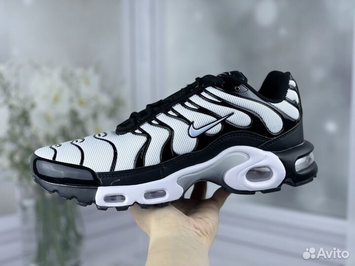 Кроссовки nike air max tn plus