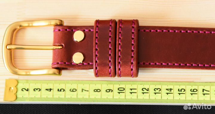 Женский кожаный ремень ручной работы 