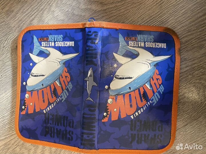 Пенал школьный