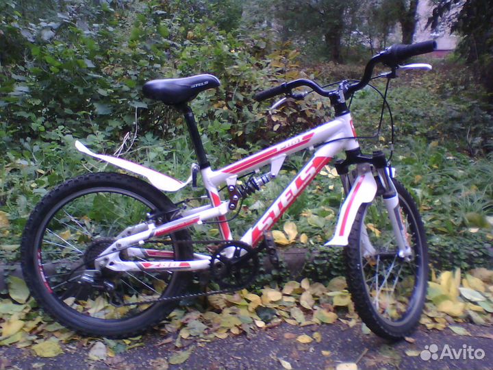 Три горных велосипеда Stels в хорошем состоянии