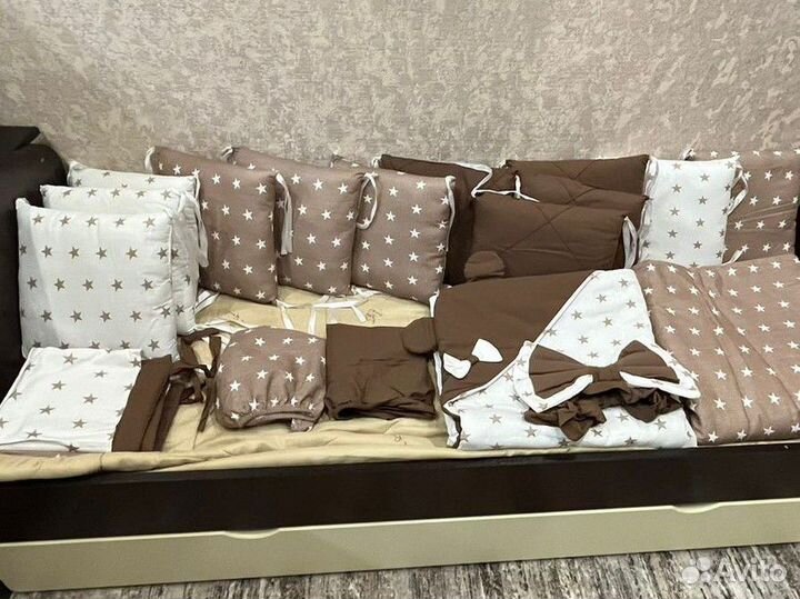 Бортики в детскую кроватку