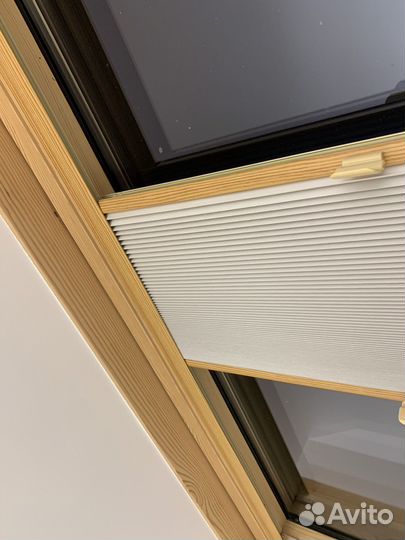 Шторы плиссе на мансардные окна