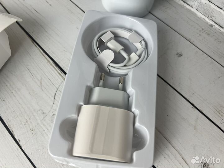 Быстрая зарядка для iPhone 20w + кабель