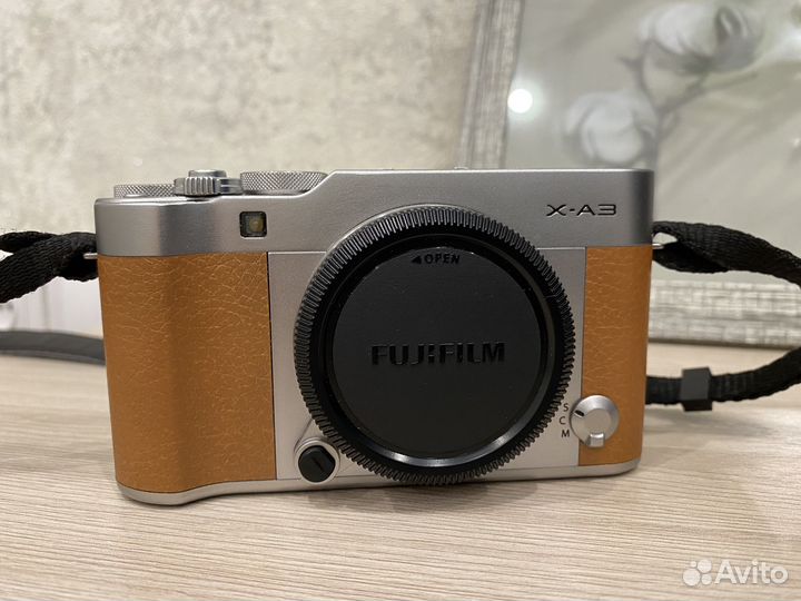 Leica r8, canon m50, fulifilm x-a3, sony 1.8/85