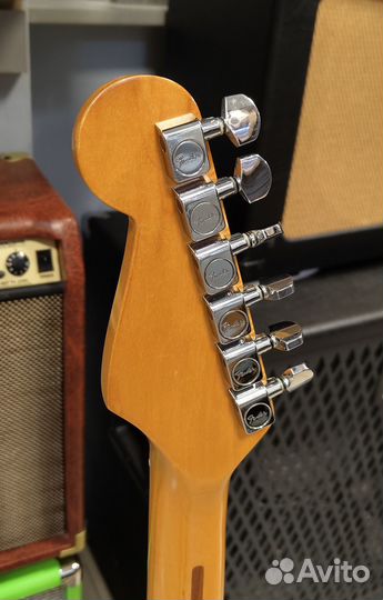 Электрогитара, Мексика Fender Stratocaster SSS