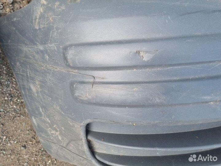 Бампер передний Volkswagen Caddy 3