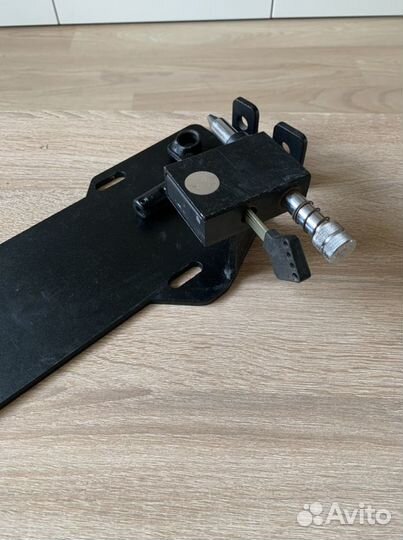 Блокиратор коробки кпп