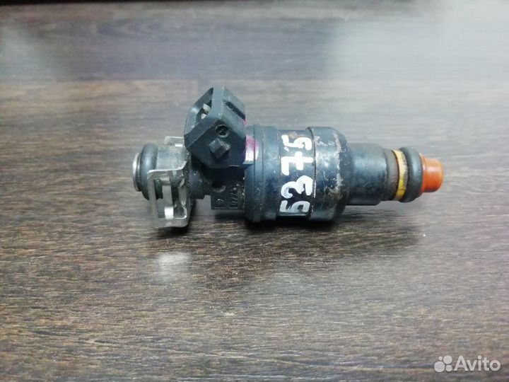 Форсунка инжекторная электрическая Audi A8 D2 ABZ