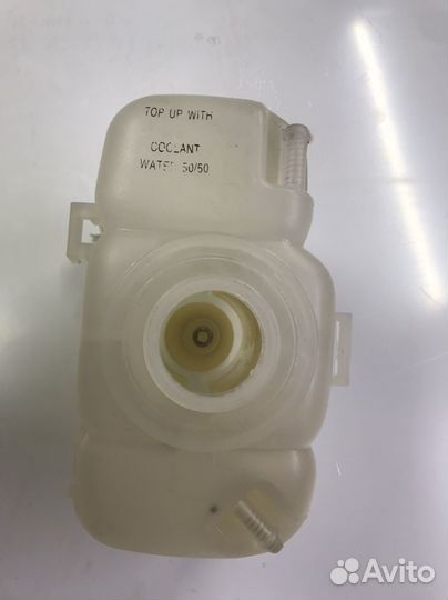 Бачек расширительный Volvo XC90