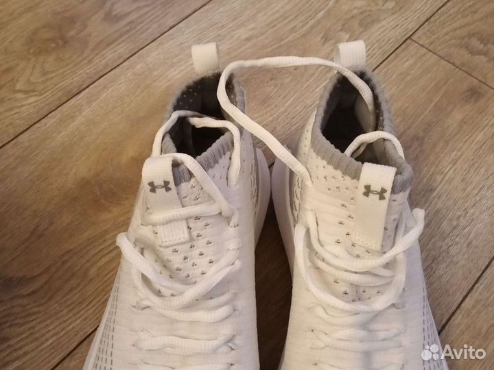 Кроссовки Under Armour